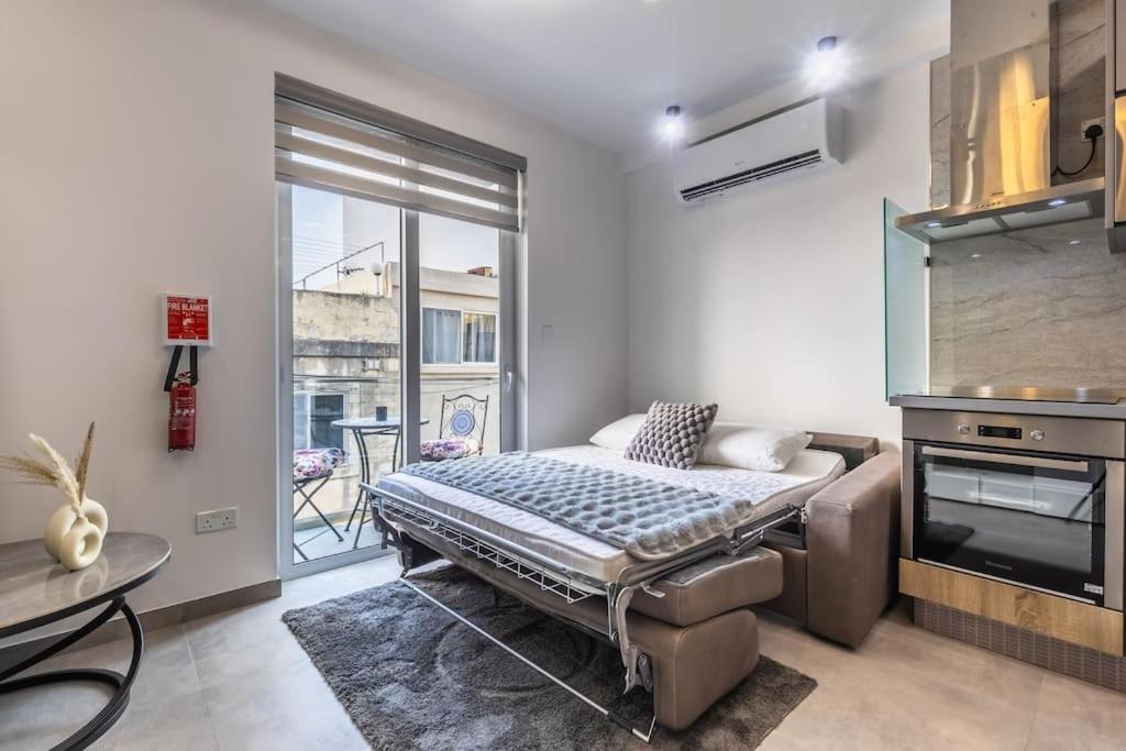 Velvet Noir Apartment By Soea Sliema Zewnętrze zdjęcie