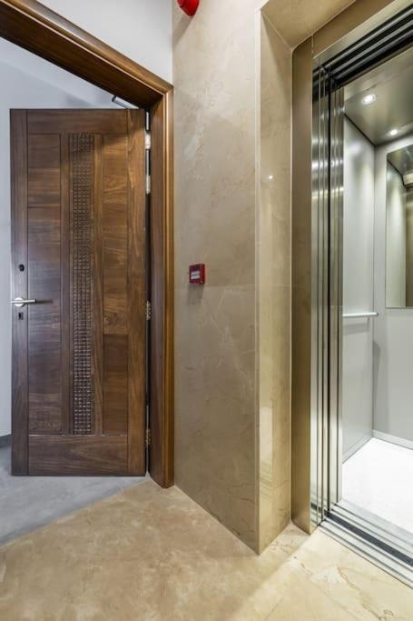 Velvet Noir Apartment By Soea Sliema Zewnętrze zdjęcie